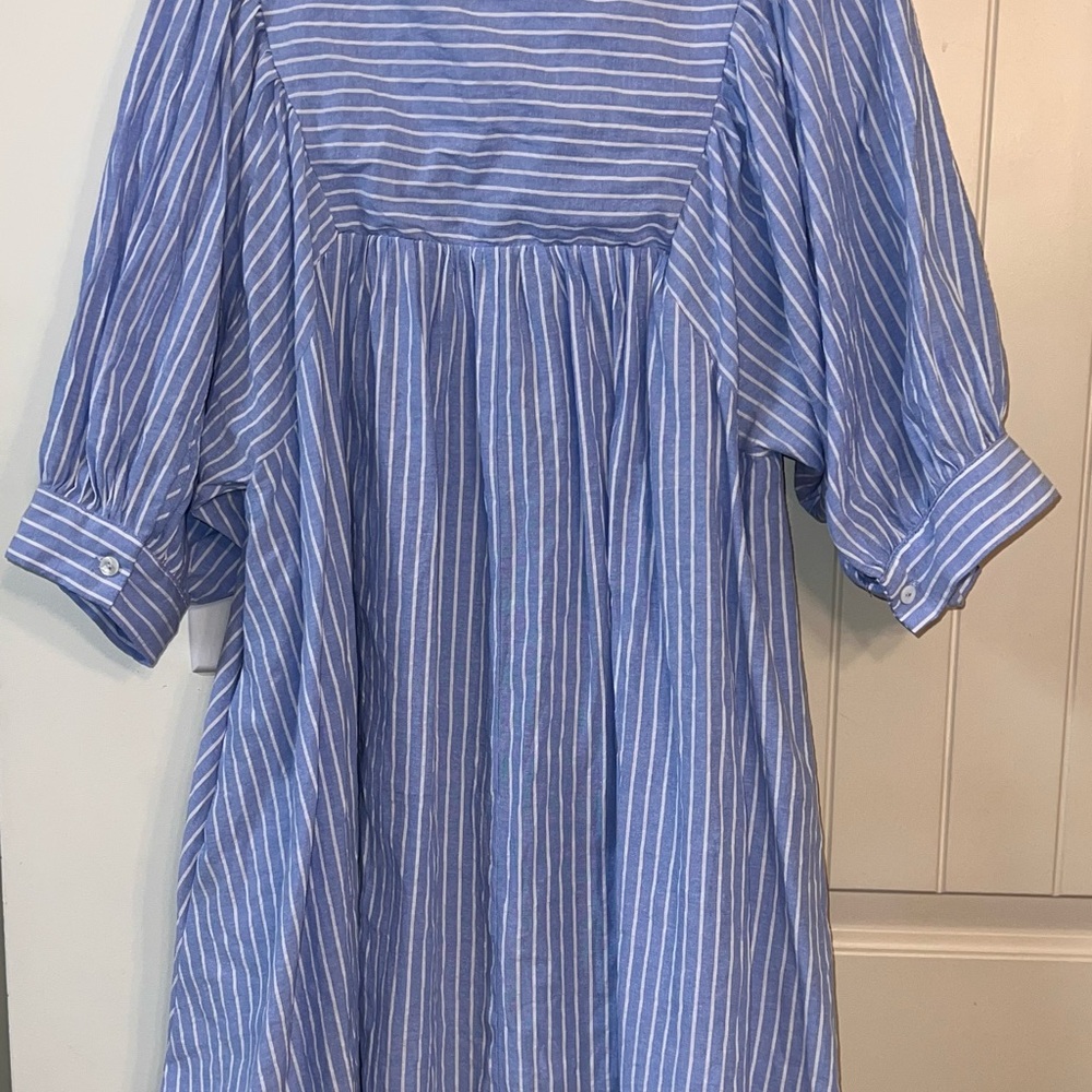 entro rebranded Lavish Boutique Light Blue and White Striped V-Neck Midi Dress - Picture 3 of 5